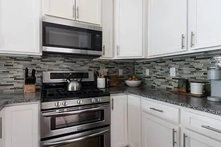 The Edgehill House - Cozy & Close To Everything Nashville Holiday home